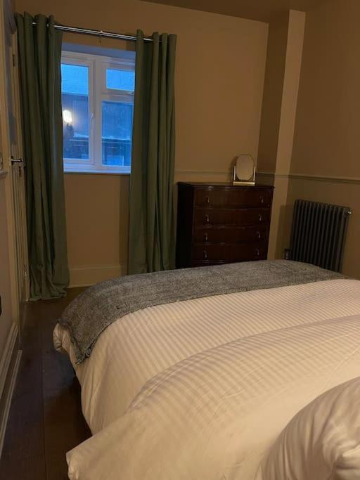 Peaceful Apartment In The Heart Of フルーム エクステリア 写真